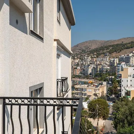 Delux Duplex Saranda 아파트 *