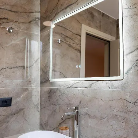 Delux Duplex Saranda *