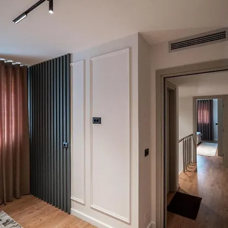 Delux Duplex Saranda Sarandë