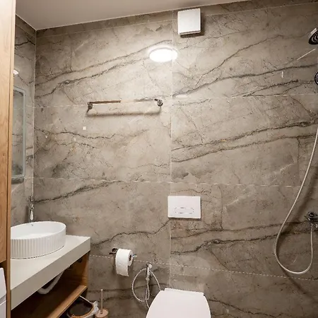 아파트 Delux Duplex Saranda *