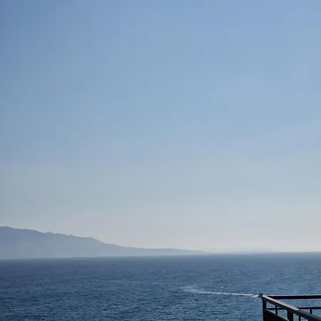 아파트 Delux Duplex Saranda Sarandë