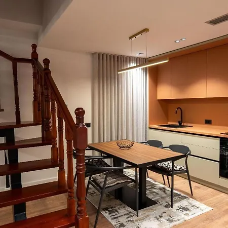 Delux Duplex Saranda *