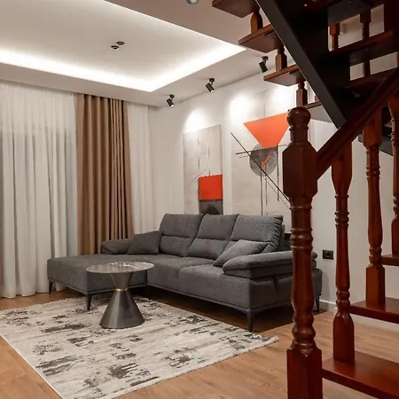 Delux Duplex Saranda 아파트