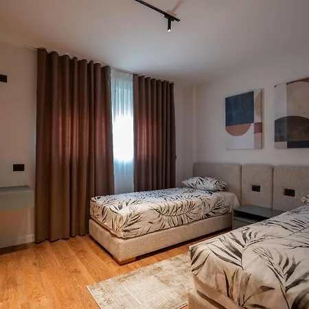 아파트 Delux Duplex Saranda Sarandë