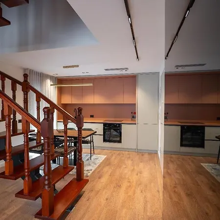 Delux Duplex Saranda 아파트 *
