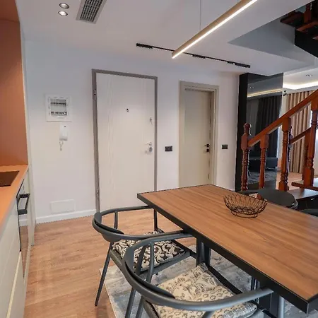 아파트 Delux Duplex Saranda *